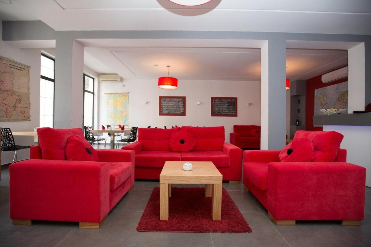 Hotel Rimini Tirana Kültér fotó