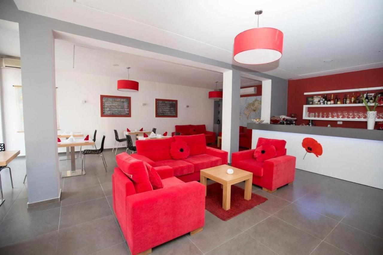 Hotel Rimini Tirana Kültér fotó